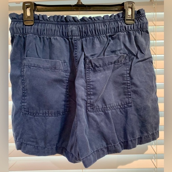 Loft Navy Drawstring Shorts Size Small - Picture 2 of 4